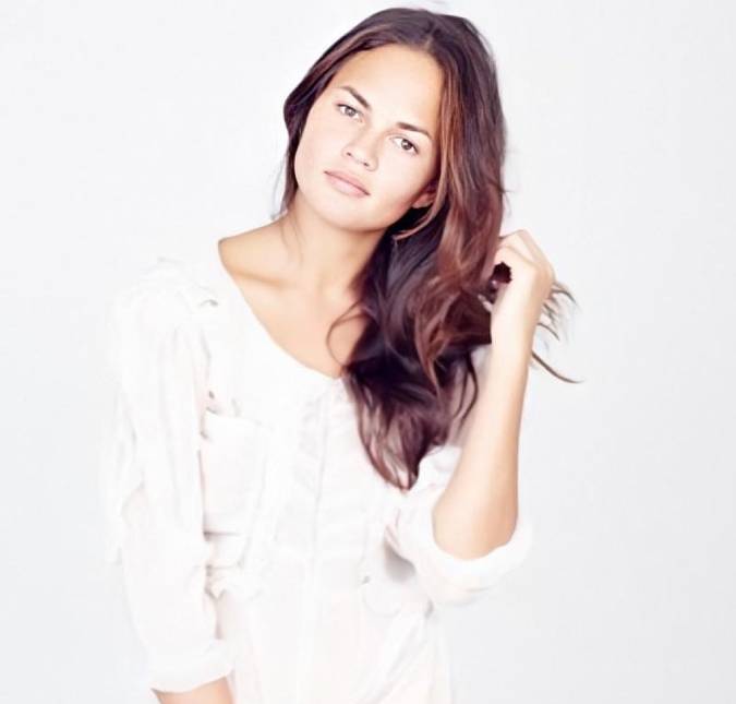 Grávida, Chrissy Teigen passa por duas transfusões de sangue após ser hospitalizada