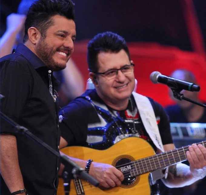 Após especulação de fãs, Bruno e Marrone negam separação: <i>Seguimos juntos e fortalecidos</i>