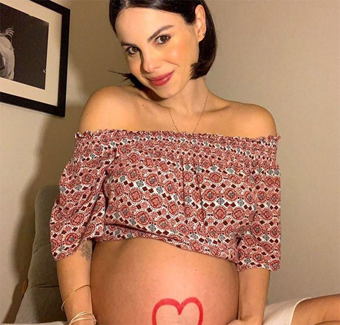 Sthefany Brito fala sobre ansiedade na reta final da gravidez: <I>Vai caindo a ficha que daqui pouco ele estará em casa</I>