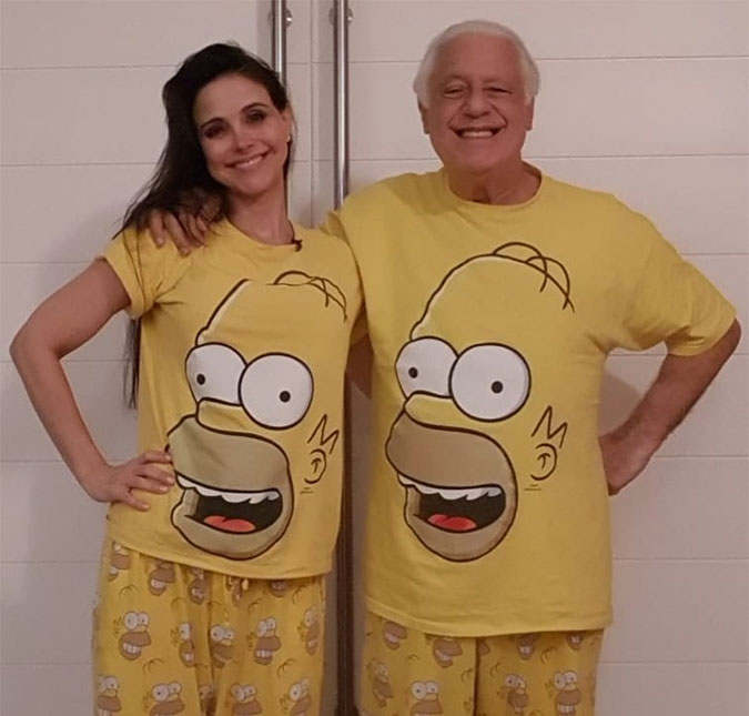 Antonio Fagundes combina pijama com a esposa e brinca: <i>Pronto para sextar!</i>