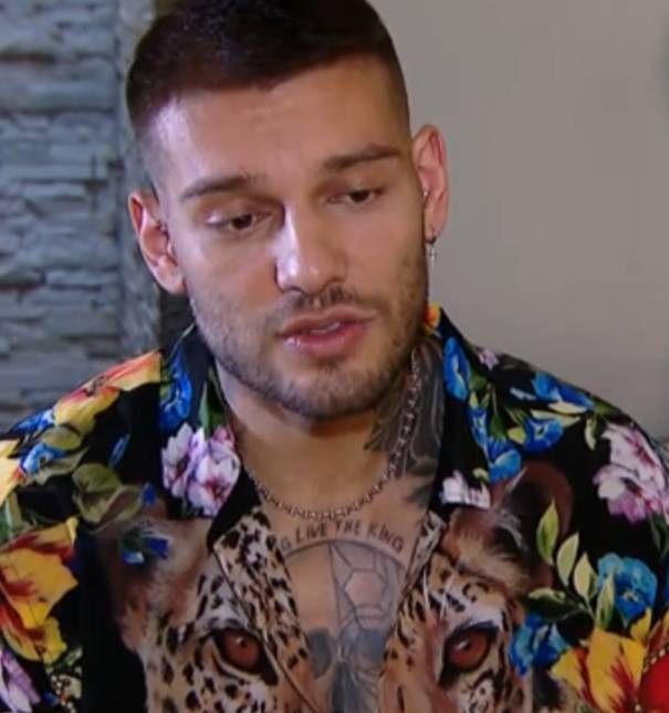 Lucas Lucco fala sobre harmonização facial que está removendo: <I>- Você se olha e não enxerga seus traços</i>