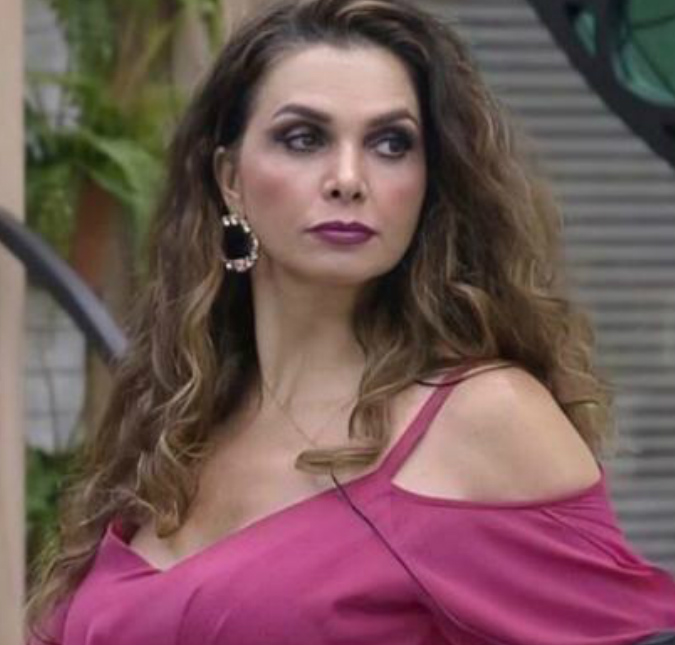 Luiza Ambiel é a eliminada da semana em <I>A Fazenda 12</i>