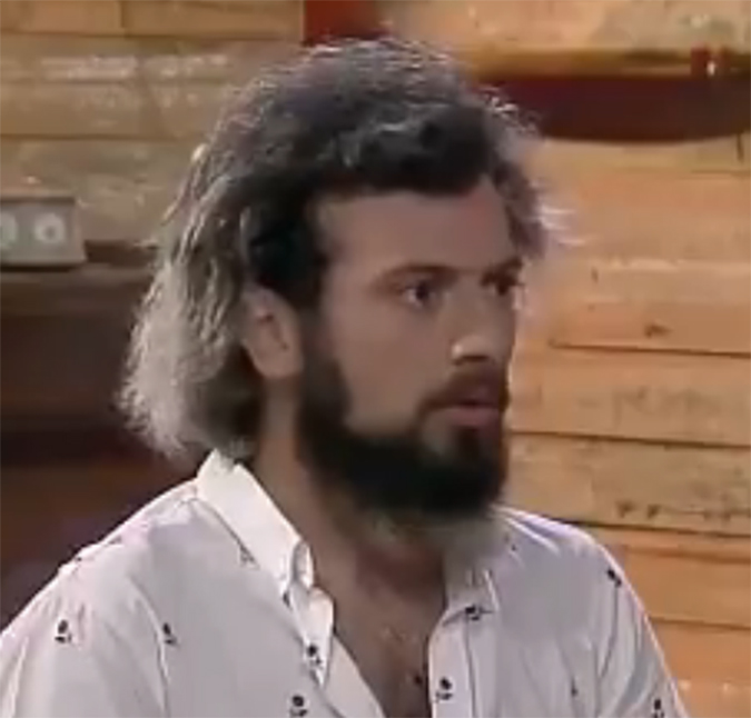 Cartolouco diz que gostaria de ter beijado Luiza Ambiel em <i>A Fazenda 12</i>: <i>Queria um romance</i>