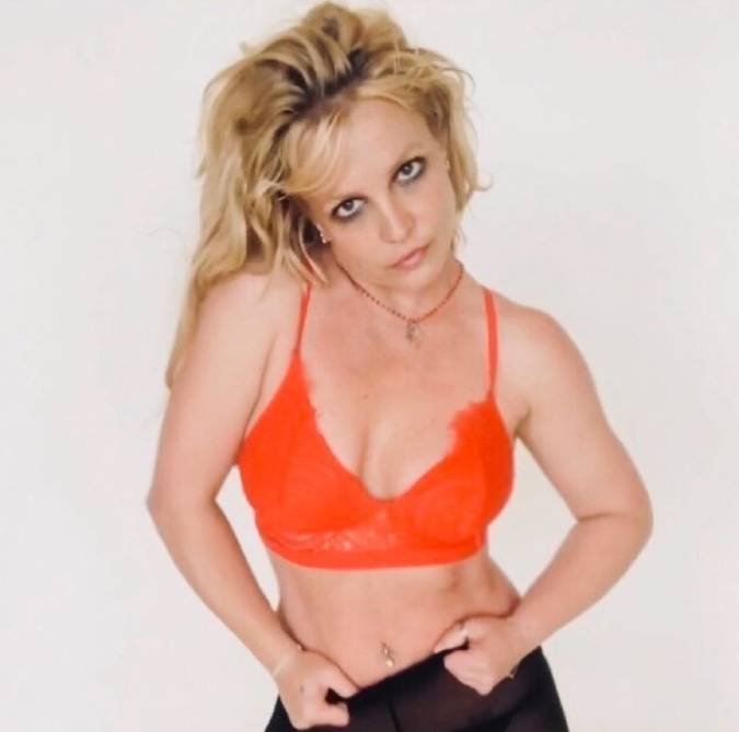 Pai de Britney Spears entra com processo contra advogado da cantora em meio a boatos de abuso tutelar