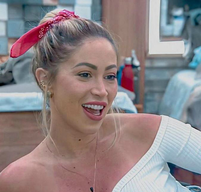 Carol Narizinho é a eliminada da semana em <i>A Fazenda 12</i>