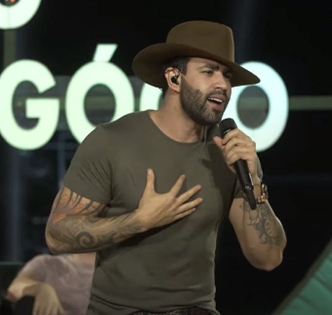 Faturando um milhão e 500 mil reais, Gusttavo Lima evita bebidas durante <i>live</i> e não fala sobre separação de Andressa Suita nos bastidores