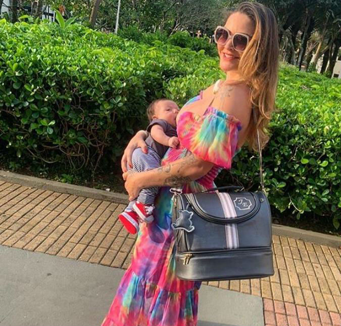 Laura Keller leva filho recém-nascido para agência de modelos e responde críticas