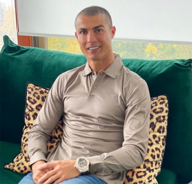 Cristiano Ronaldo se pronuncia após testar positivo para o coronavírus pela segunda vez