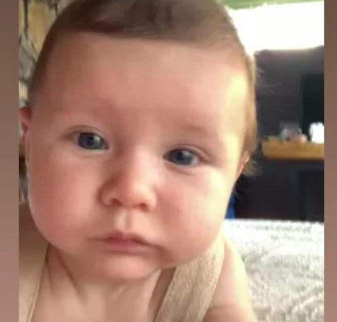 Giovanna Ewbank mostra Zyan em ligação de vídeo com o tio, Gian Luca, e <I>web</i> fica apaixonada