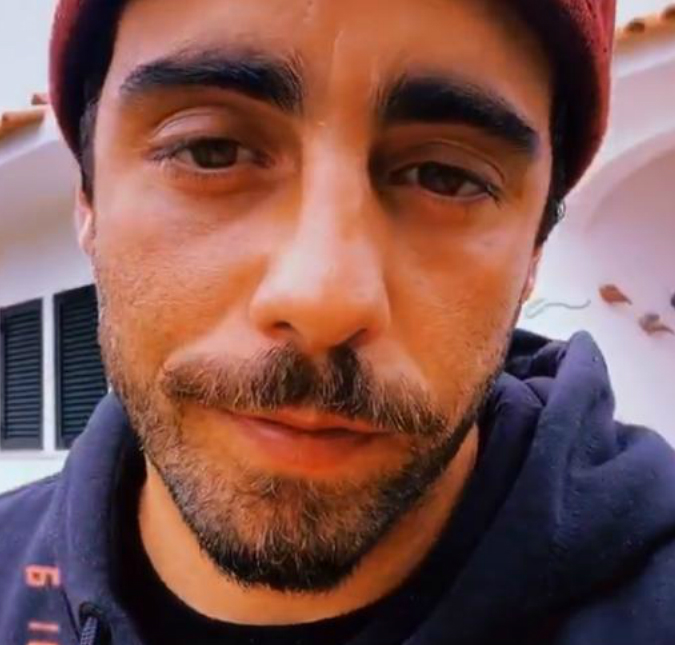 Pedro Scobby desabafa nas redes sociais e conta que teve casa roubada em Portugal: <I>Levaram todas as minhas pranchas</i>