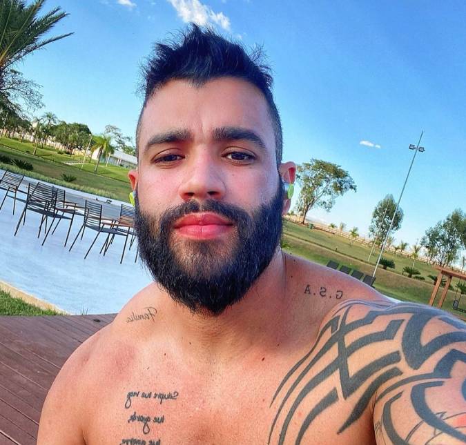 No feriado, Gusttavo Lima evita festas e se refugia em mansão onde costumava ir com Andressa Suita