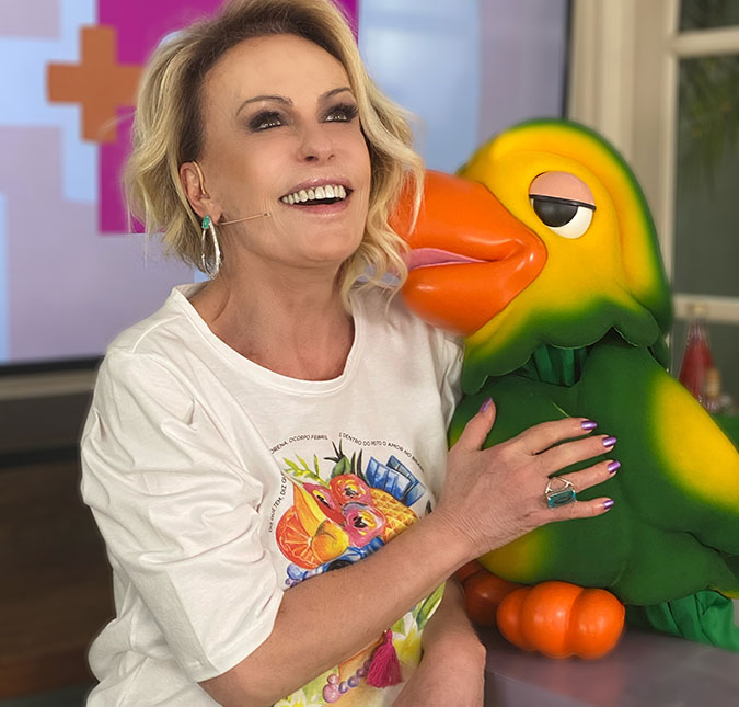Ana Maria Braga relata <I>sensação angustiante</I> após velório de Tom Veiga e diz que recebeu apoio do neto durante luto: <I>- Ele me consolou com uma naturalidade...</I>