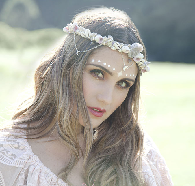 Dulce María fala sobre a individualidade de seu novo projeto, <I>Origen</I>: <I>- São canções do coração</I>