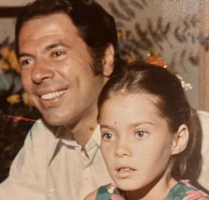 Cintia Abravanel compartilha fotos raras e antigas com seu pai, Silvio Santos; confira!