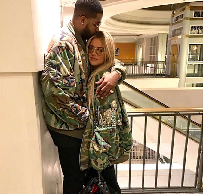Após rumores de reconciliação, Khloé Kardashian deixa de seguir Tristan Thompson no <I>Instagram</I>