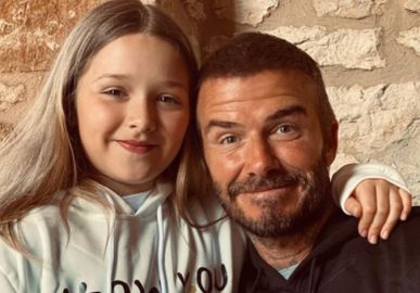 David Beckham faz biscoitos com a filha caçula e <I>web</i> fica encantada