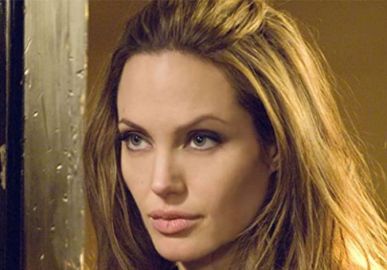 Após solicitar afastamento de juiz, Angelina Jolie tem pedido negado