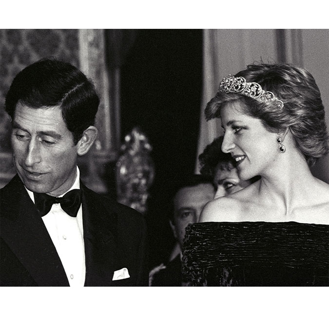 Príncipe Charles teria manipulado princesa Diana para que ela parecesse <I>frívola</I> aos olhos do público; entenda!