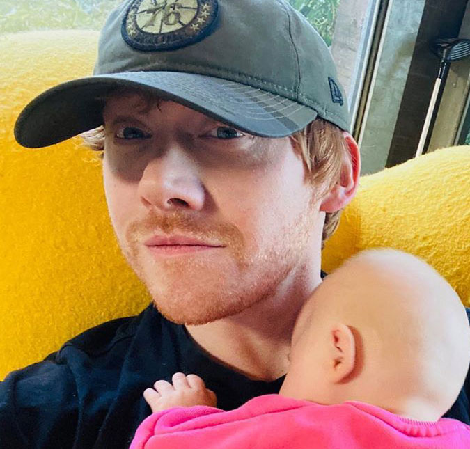 Rupert Grint, de <i>Harry Potter</i>, bate recorde ao atingir 1 milhão de seguidores em apenas quatro horas!