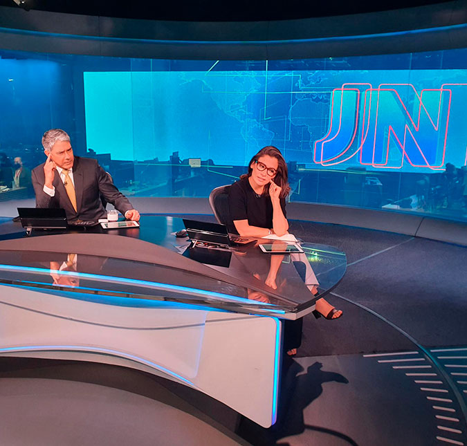 William Bonner e Renata Vasconcellos reagem a meme após falha técnica no <i>JN</i>