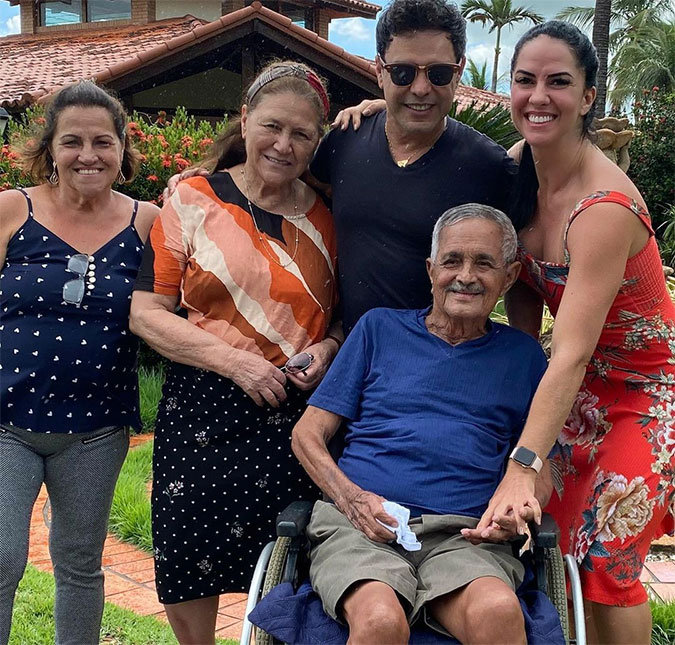 Graciele Lacerda atualiza seguidores sobre o estado de saúde do sogro, pai de Zezé Di Camargo: <I>- Agora é só esperar, colocar nas mãos de Deus</I>