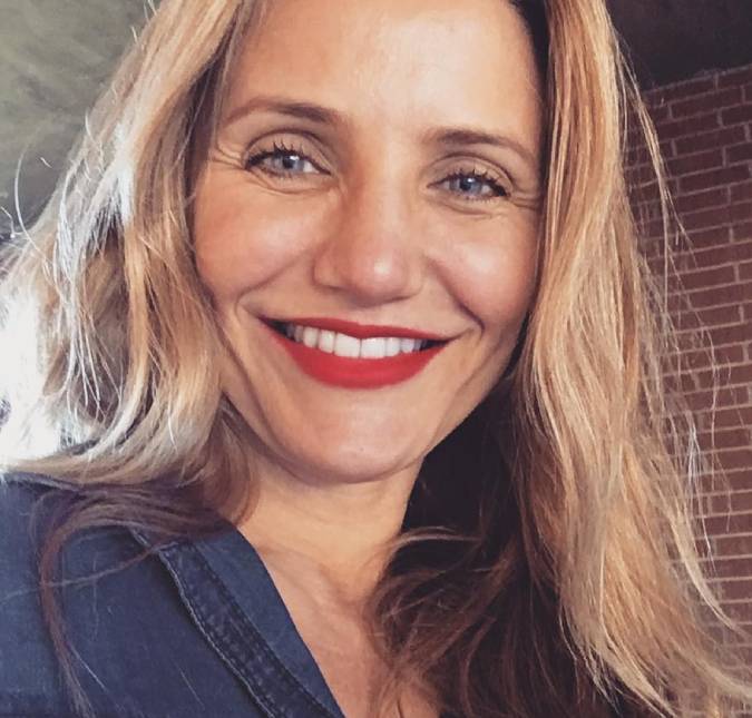 Cameron Diaz surpreende ao revelar que alimenta a filha de 11 meses de idade com alho, medula óssea e fígado: <i>- Ela adora</i>