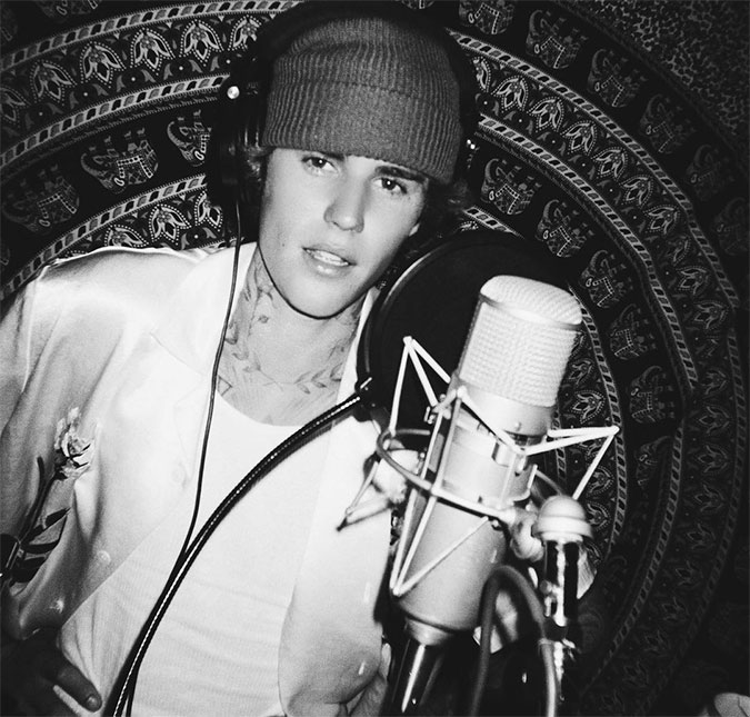 Justin Bieber pede para que não o considerem <I>ingrato</I>, mas reclama de indicação ao <I>Grammy</I>: <I>Parece estranho</I>