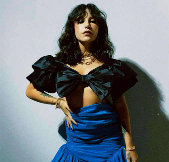 Após expor <i>haters</i> em videoclipe, Priscilla Alcantara diz não acreditar que mensagens de ódio na <i>internet</i> possam acabar