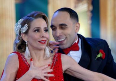 Após lesão, Danielle Winits volta ao <i>Dança dos Famosos</i>, lidera disputa e faz discurso emocionante