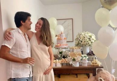 Na reta final da gravidez, Nathalia Dill faz Chá de Bebê para a filha, Eva; veja fotos!