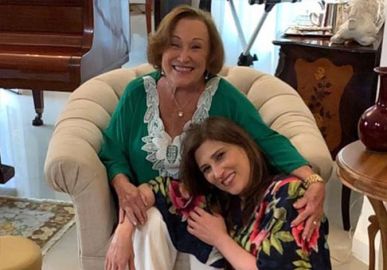 Beth Goulart atualiza informações sobre quadro de saúde de sua mãe, Nicette Bruno: <i>- Ela está melhor, graças a Deus</i>