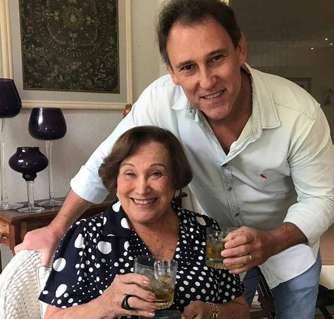 Filho de Nicette Bruno posta foto em homenagem à mãe, que segue internada