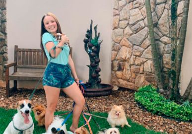 Luísa Mell se revolta após Larissa Manoela doar cachorro e atriz se explica: <i>Não abandonei</i>