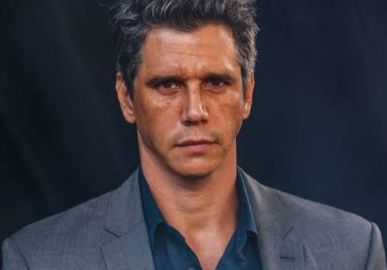 Marcio Garcia diz que o pai foi intubado novamente: <i>- Deu um passinho atrás na evolução</i>