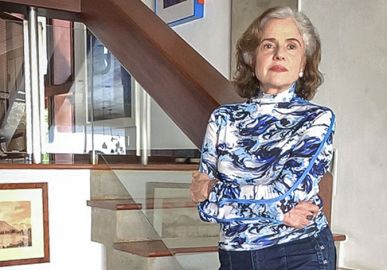 Após ser internada com pneumonia e diagnosticada com coronavírus, quadro de saúde de Marieta Severo continua estável