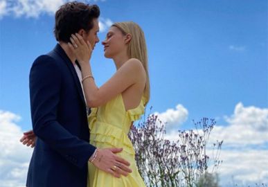 Brooklyn Beckham assina acordo pré-nupcial com a noiva Nicola Peltz para proteger fortuna das famílias, entenda!