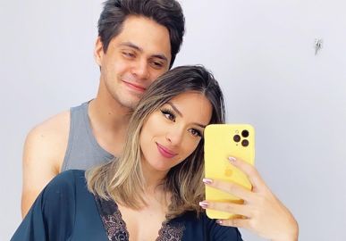 Prestes a descobrir o sexo do primeiro filho, Lucas Veloso diz que sonhou com uma menina: <I>- Já estou prevendo que serei um pai coruja</I>