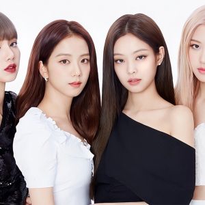 <I>BLACKPINK</I>