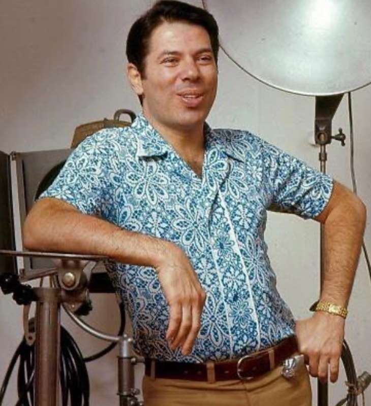 Veja Os Famosos Que Compartilharam Uma Homenagem Durante O Aniversario De 90 Anos De Idade De Silvio Santos Estrelando