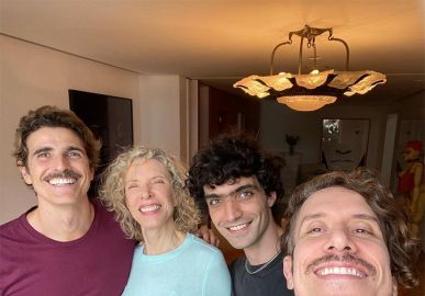 Marília Gabriela reencontra o ex Reynaldo Gianecchini em almoço com o filho e o genro: <I>Tenho muito, muito amor por vocês</I>