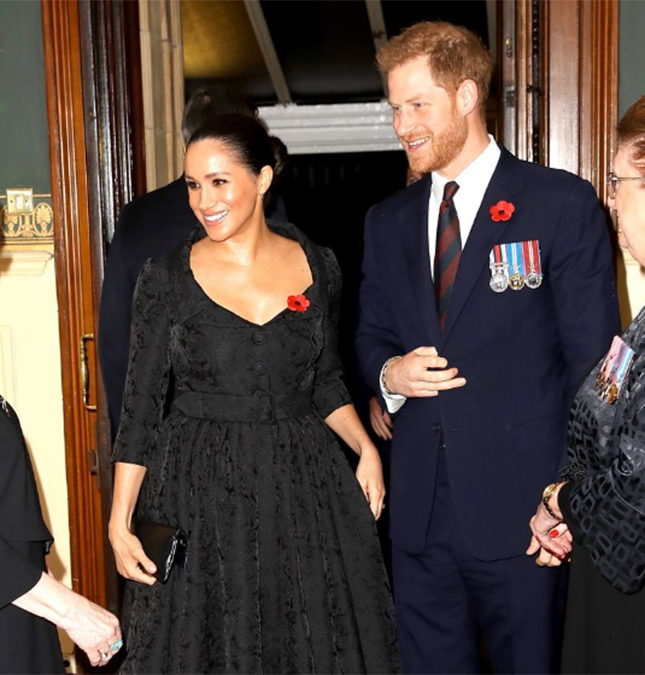 Príncipe Harry e Meghan Markle vão produzir <i>podcasts</i>: - <i>Com os desafios de 2020, nunca houve um momento mais importante para fazer isso</i>