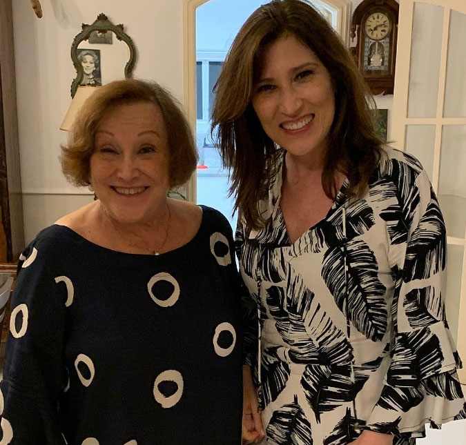 Beth Goulart fala sobre saúde de Nicette Bruno e pede orações: <i>- Mãe, você vai sair dessa</i>