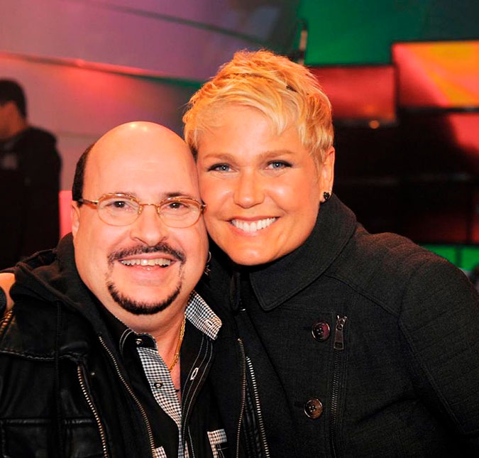 Sandy, Xuxa Meneghel e mais famosos lamentam a morte de Paulinho, do <i>Roupa Nova</i>, vítima do coronavírus