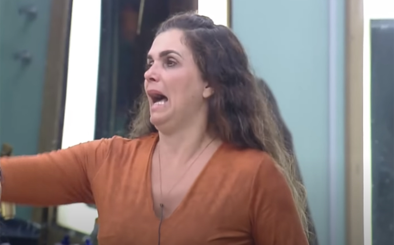 Cheia de manias...