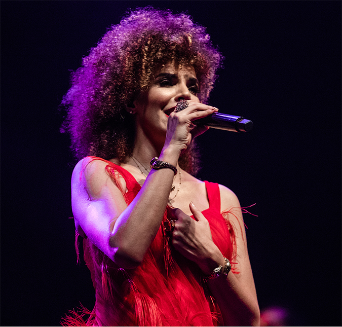 Retomando a experiência no <I>Circo Voador</I>, Vanessa da Mata diz que <I>voltou à infância</I> nesta quarentena e desabafa sobre o próximo ano: <I>- Tenho muito medo de 2021</I>