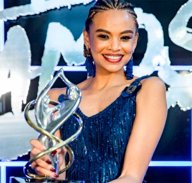 Lucy Ramos comemora vitória na <i>Dança dos Famosos</i>: <i>Ganhei meu presente de Natal</i>