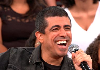 Marcius Melhem tentou agarrar atriz e pediu sexo em troca de emprego na TV Globo, afirma revista