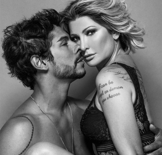 O relacionamento mais recente da apresentadora foi com o cantor Shia. Os rumores de que os dois estariam juntos começaram em novembro de 2020, e não demorou muito para que Antonia confirmasse os boatos. No dia 16 daquele mês, a atriz deu uma entrevista ao colunista Leo Dias onde assume o romance com o gato: - Sim, estamos namorando. Eu já estava de olho nele. E antes que alguém diga, Mas já assumiu? Sim, qual o problema? Aonde está a cartilha de regras? Estou amando e sendo amada, de resto é vida que segue. O término veio à tona em setembro de 2021. O relacionamento mais recente da apresentadora foi com o cantor Shia. Os rumores de que os dois estariam juntos começaram em novembro de 2020, e não demorou muito para que Antonia confirmasse os boatos. No dia 16 daquele mês, a atriz deu uma entrevista ao colunista Leo Dias onde assume o romance com o gato: - Sim, estamos namorando. Eu já estava de olho nele. E antes que alguém diga, Mas já assumiu? Sim, qual o problema? Aonde está a cartilha de regras? Estou amando e sendo amada, de resto é vida que segue. O término veio à tona em setembro de 2021.