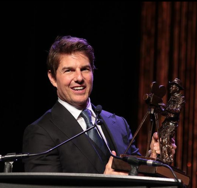 Após brigar com a equipe, Tom Cruise constrói um estúdio em uma base militar