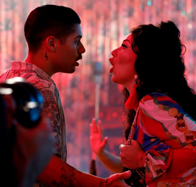 Zé Felipe e Virginia Fonseca aparecem entre tapas e beijos em novo clipe do cantor; assista!